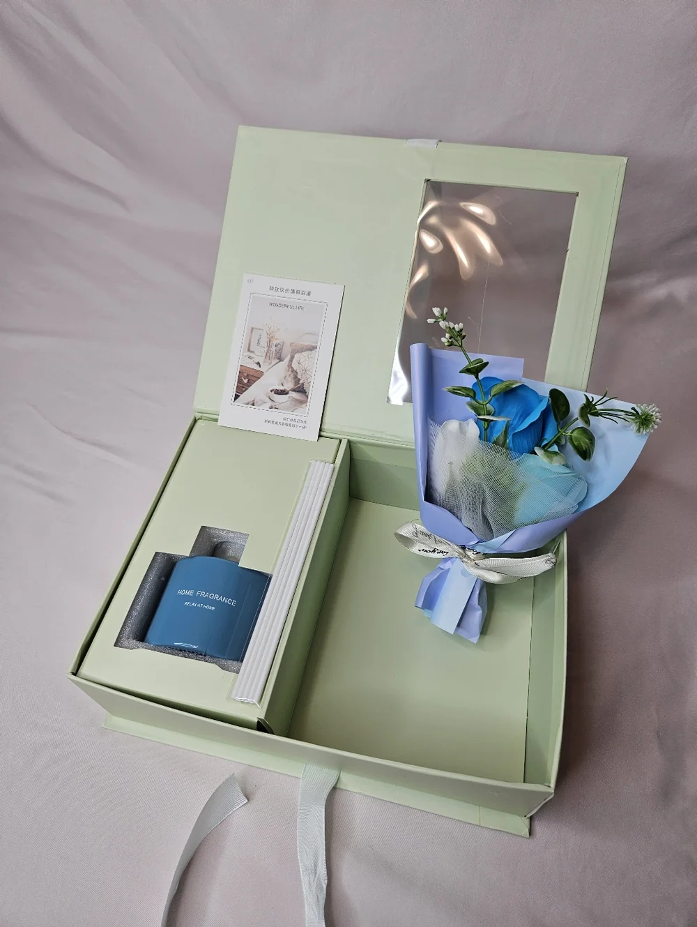 Luxury Gift Box with Reed Diffuser & Soap Flower Bouquet – The Blue Ocean
